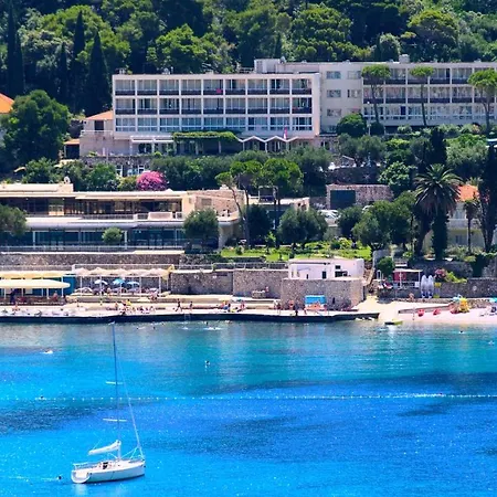 Ξενοδοχείο Adriatic 2*